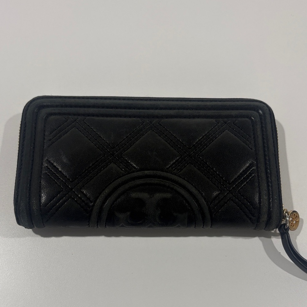 Tory Burch Black Quilted Wallet